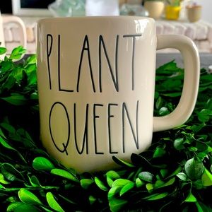 Rae Dunn mug PLANT QUEEN